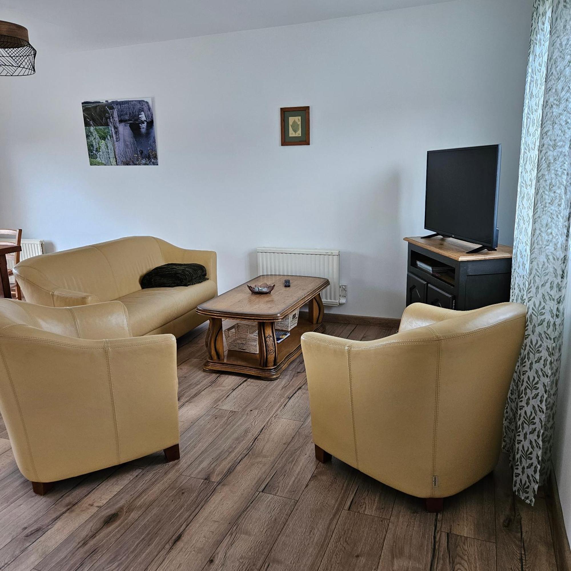 En Chemin Vers Etretat Les Loges  Exteriör bild